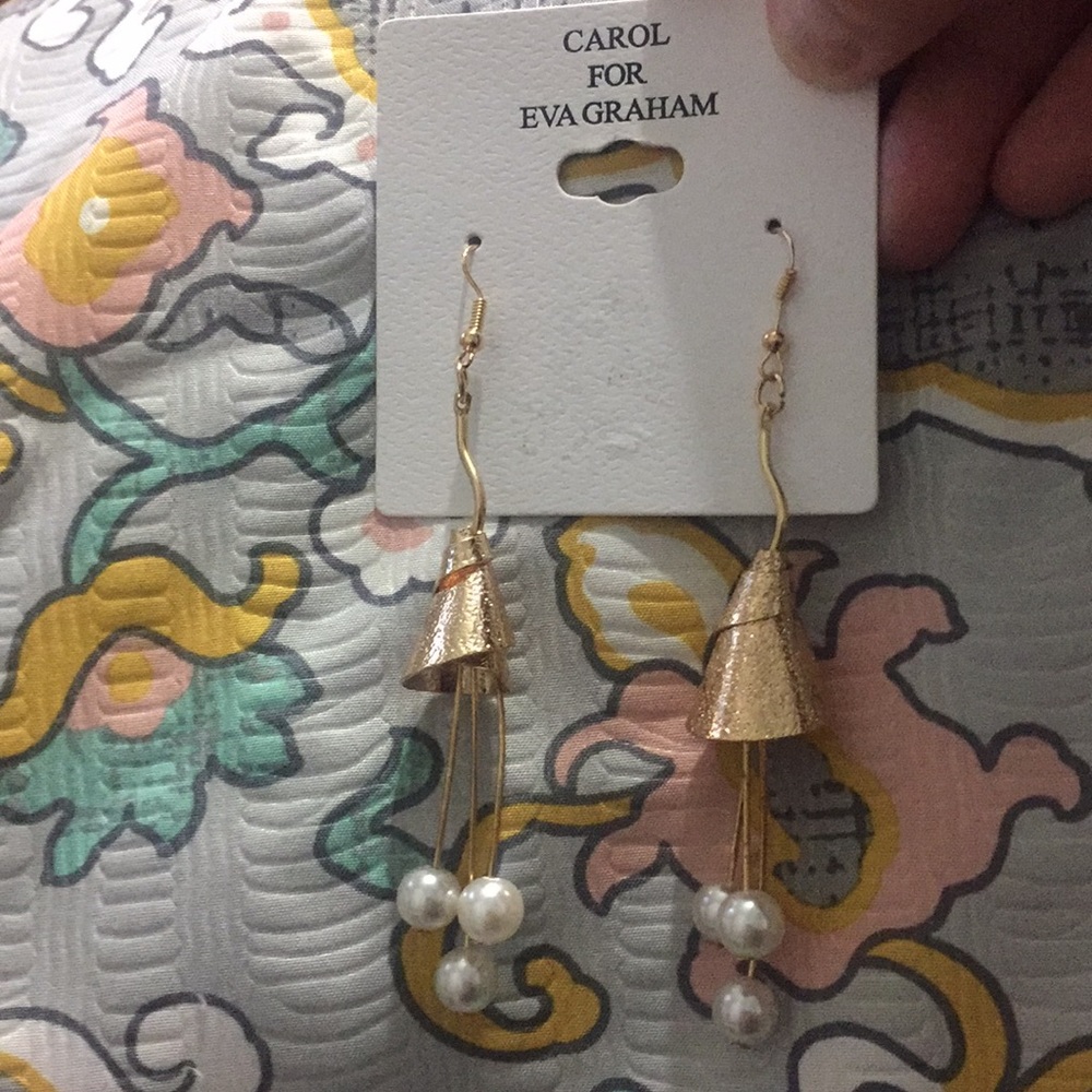 Beautiful new golden pearl earrings !